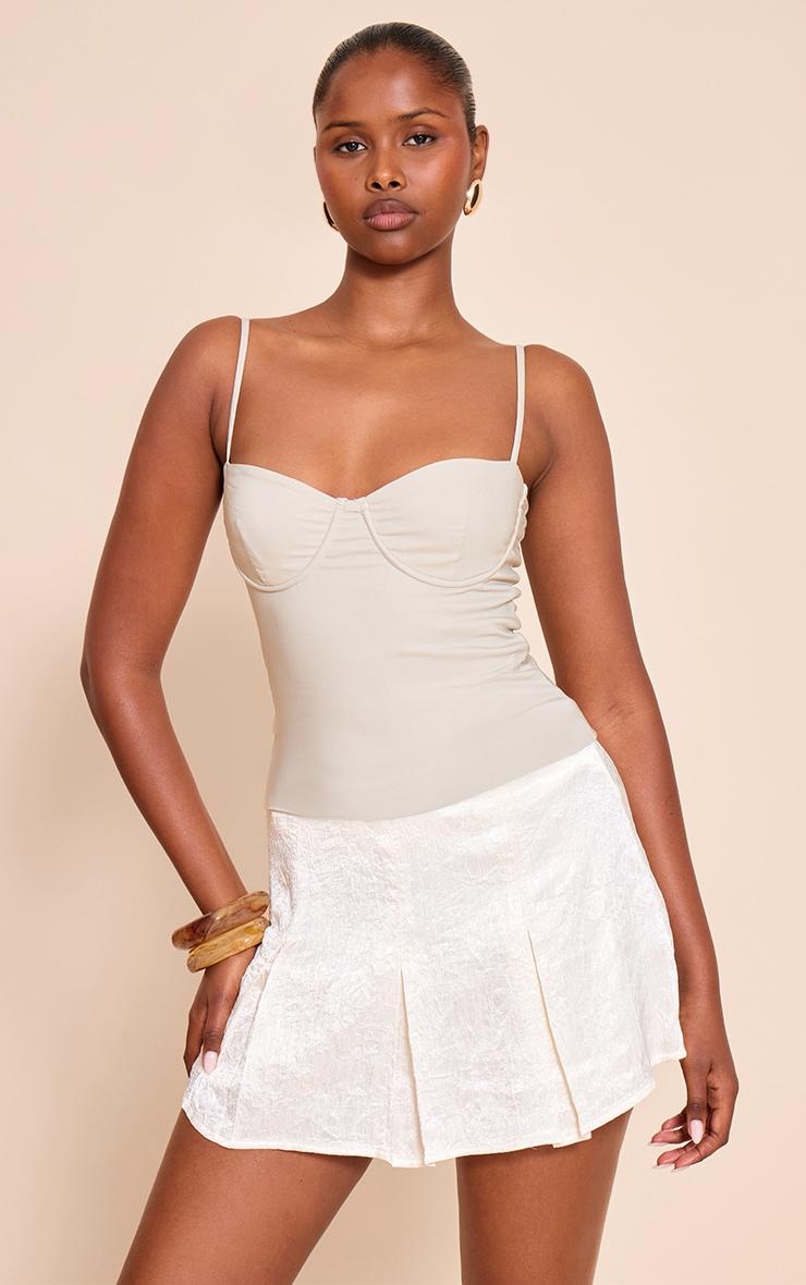 Pretty Little Thing Women's Clothing