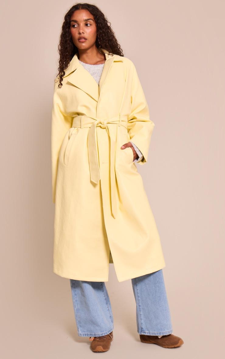 Pretty Little Thing Women's Clothing