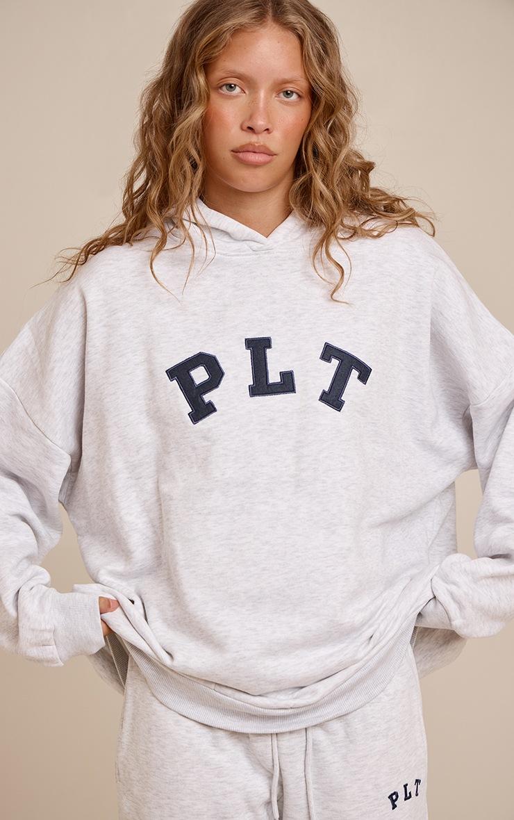 Pretty Little Thing PRETTYLITTLETHING Ash Grey Logo Oversized Hoodie