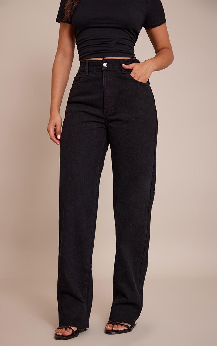 Pretty Little Thing PRETTYLITTLETHING Petite Black Long Leg Straight Jeans