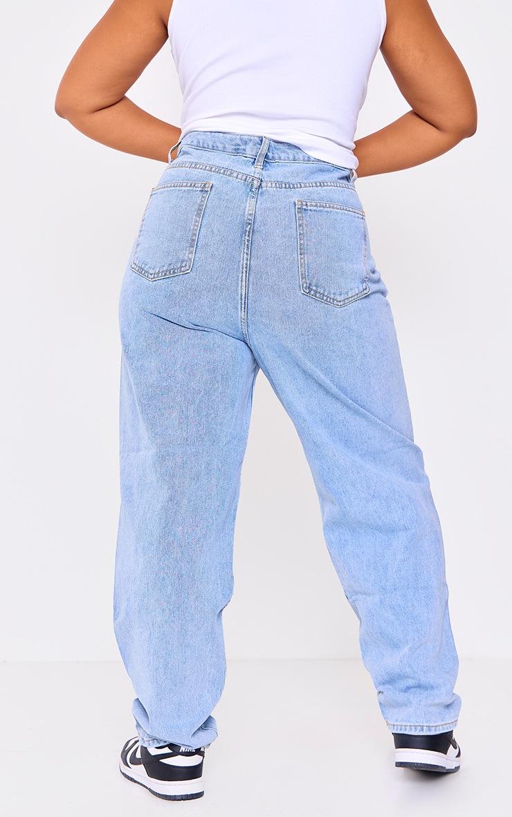 Pretty Little Thing PRETTYLITTLETHING Plus Light Wash Ripped Mom Jeans