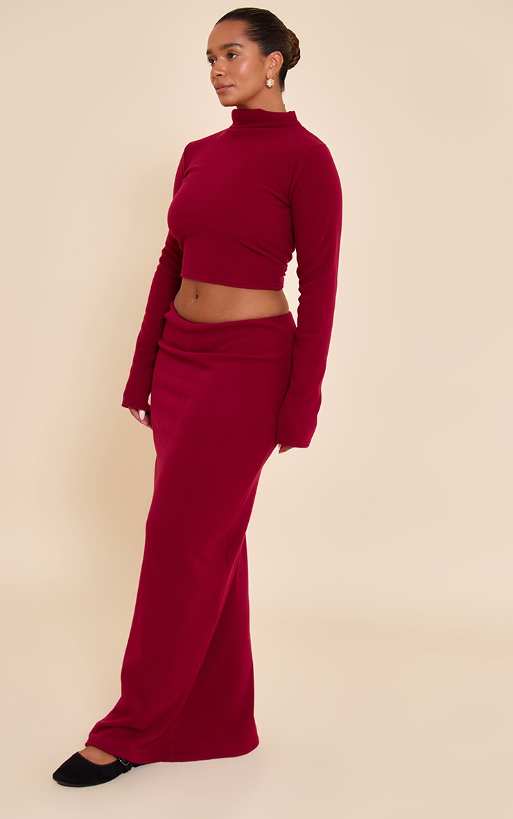 Pretty Little Thing Shape Burgundy Micro Rib Long Sleeve Polo Top