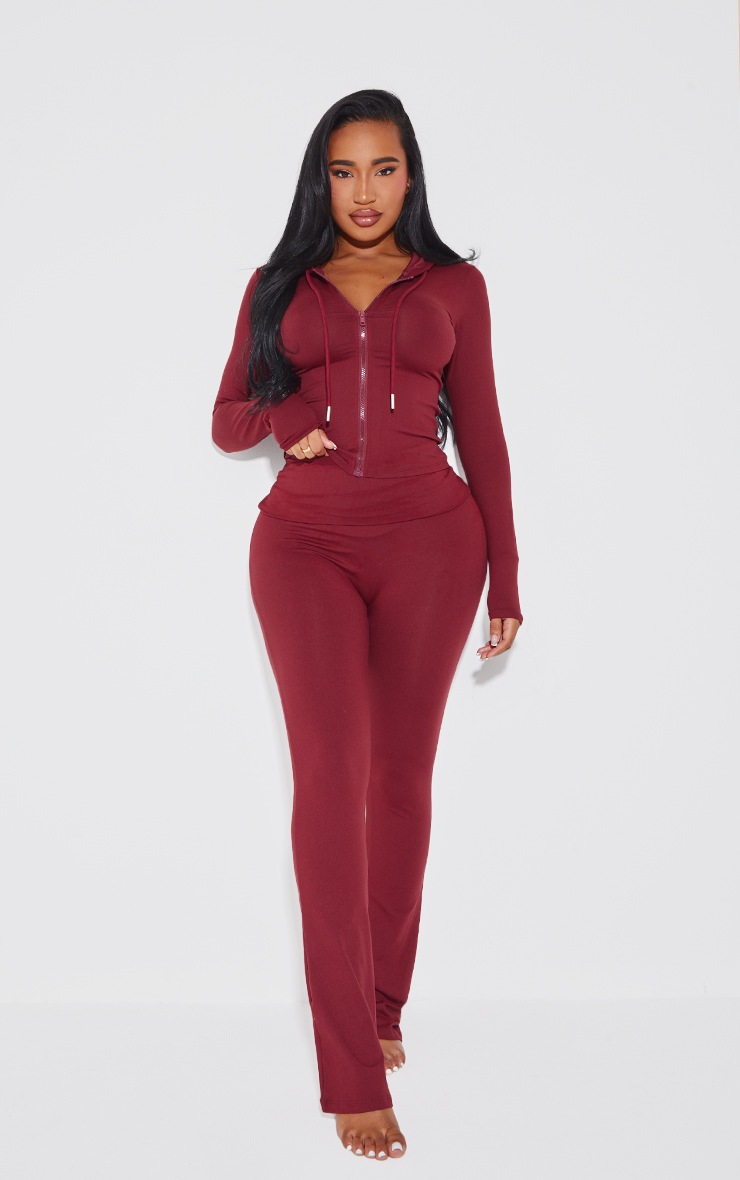 Pretty Little Thing Shape Burgundy Sculpted Zip Through Hoodie