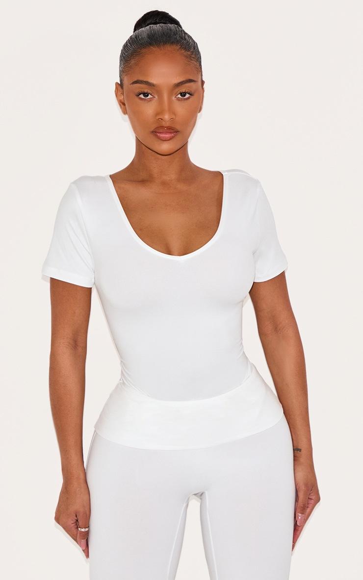 Pretty Little Thing Shape White Sculpted V Neck Short Sleeve Bodysuit