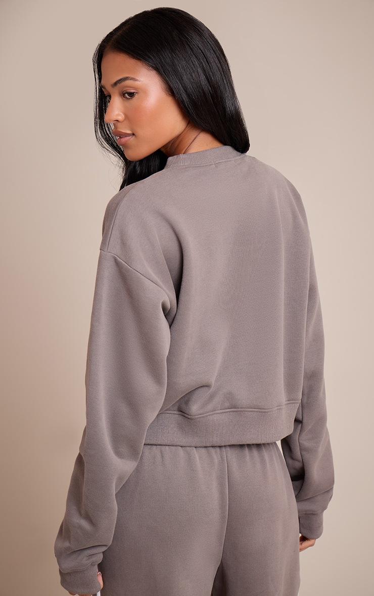 Pretty Little Thing Tall Charcoal Sports Club Print Cropped Sweatshirt