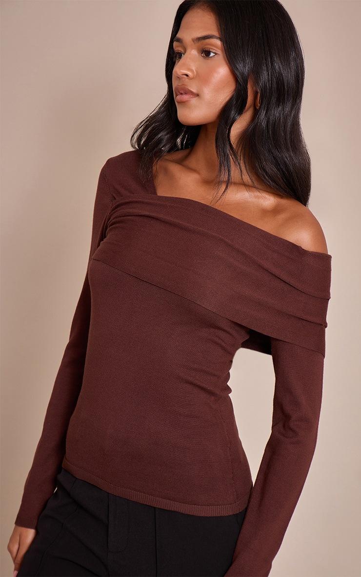 Pretty Little Thing Tall Chocolate Long Sleeve Asymmetric Shoulder Knitted Top