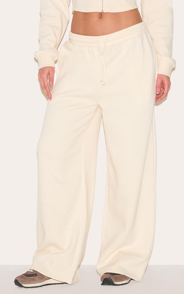 Pretty Little Thing Tall Cream Mid Rise Wide Leg Sweatpants