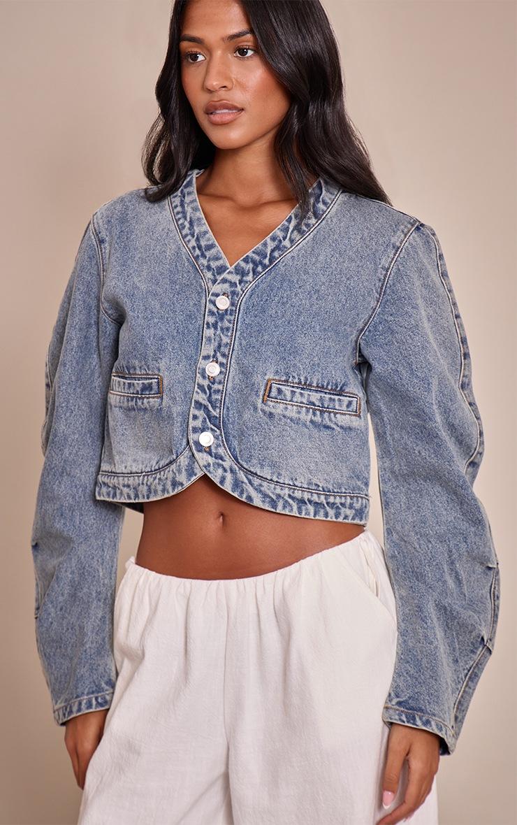 Pretty Little Thing Tall Vintage V Neck Curved Hem Cropped Denim Jacket