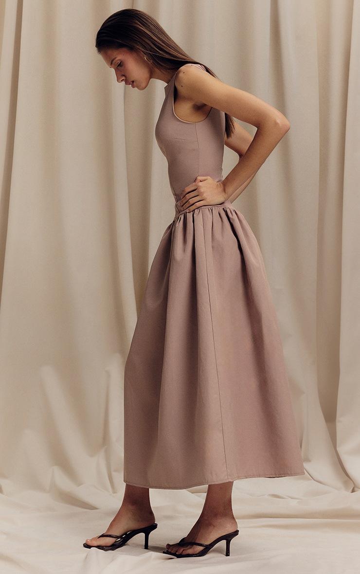 Pretty Little Thing Taupe Dropped Waist Midaxi Dress
