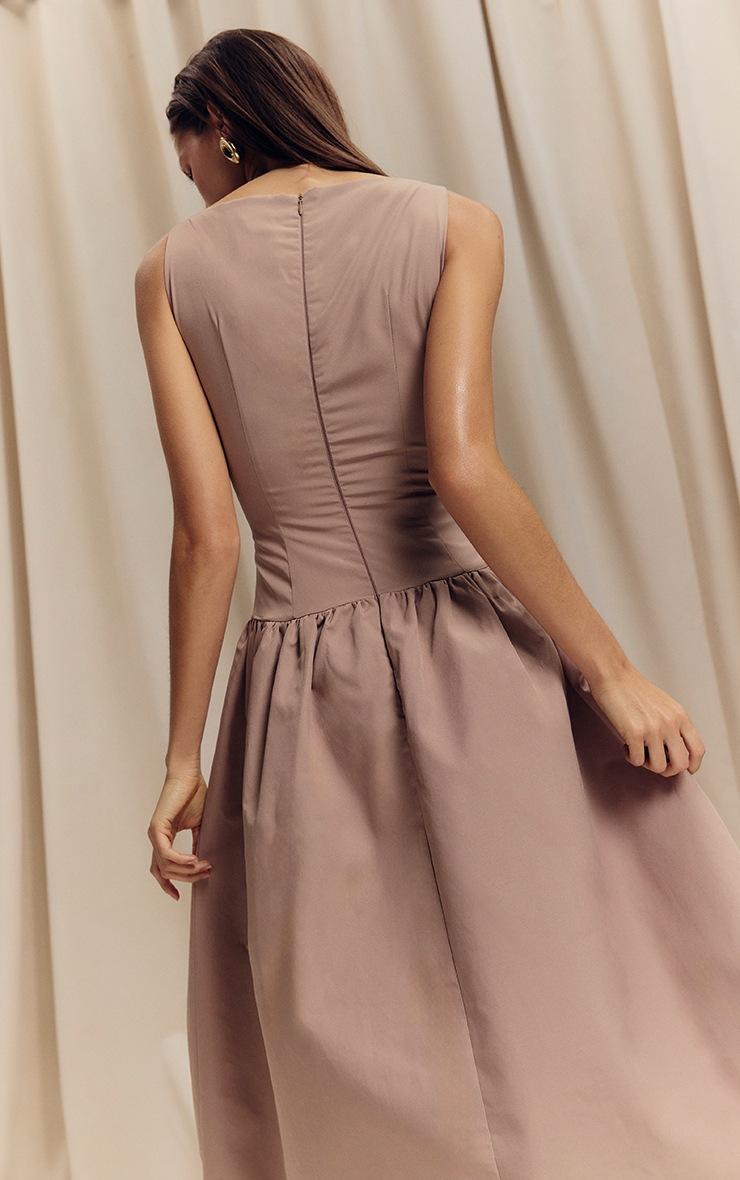 Pretty Little Thing Taupe Dropped Waist Midaxi Dress
