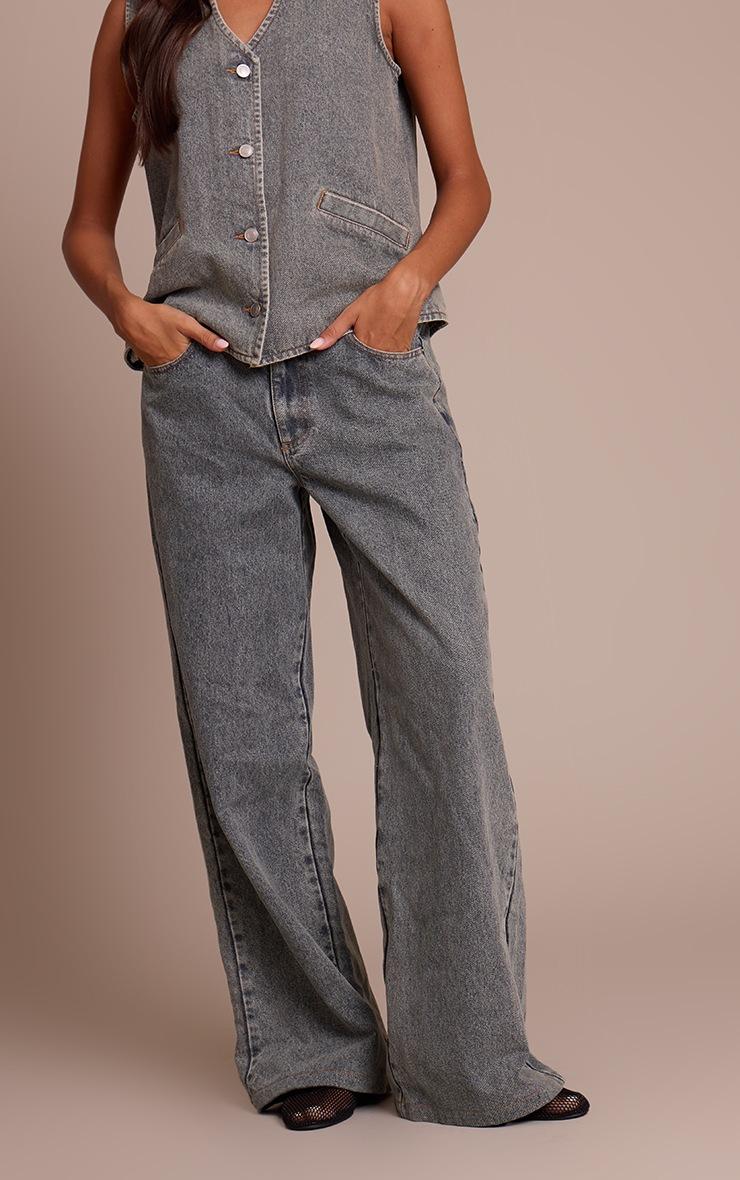 Pretty Little Thing Vintage Mid Waist Straight Leg Jeans