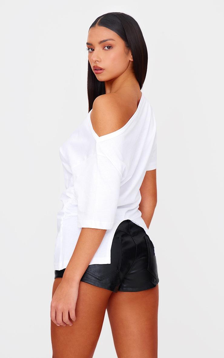 Pretty Little Thing White Asymmetric Ruched Side Detail T Shirt